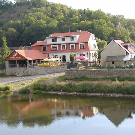 Hotel U Berounky Srbsko Zewnętrze zdjęcie