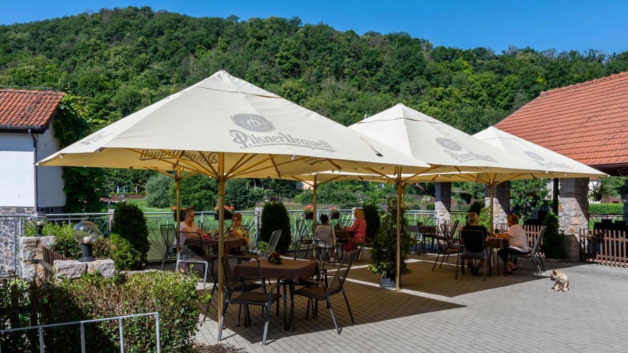 Hotel U Berounky Srbsko Zewnętrze zdjęcie